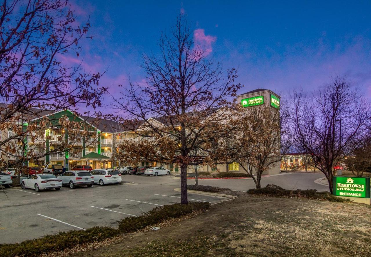 Hometowne Studios By Red Roof Denver - Airport/Орора Екстер'єр фото